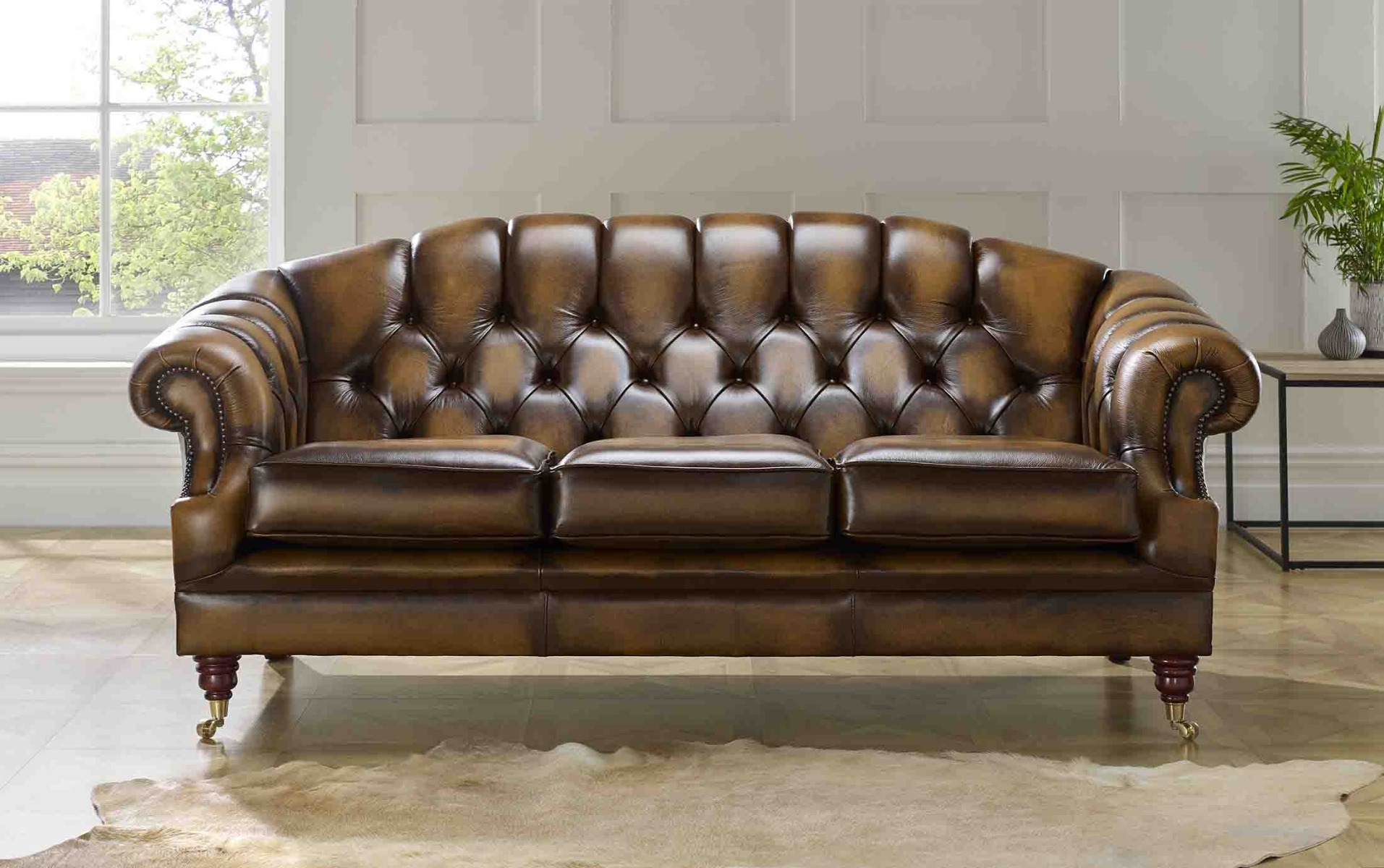 Product photograph of Chesterfield Clarence Settee from Chesterfield Sofas