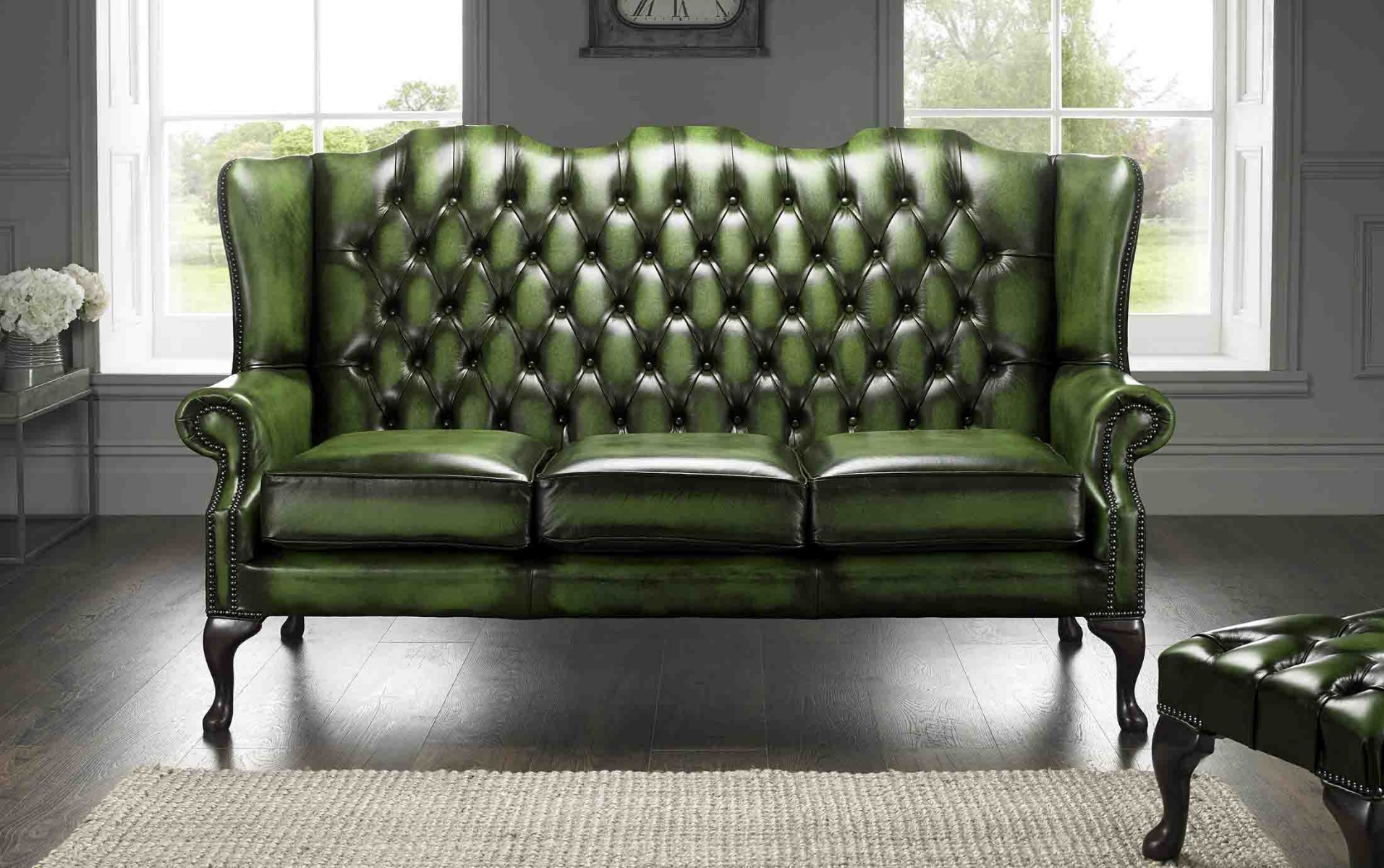 Product photograph of Chesterfield Classic Carlton Flat Wing Settee from Chesterfield Sofas